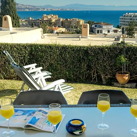 Сasa de vacaciones Spectacular Seaview House In Wyndham Costa Del Sol Málaga